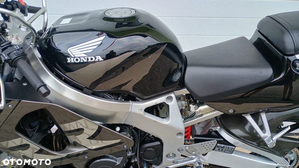 Honda CBR - 15