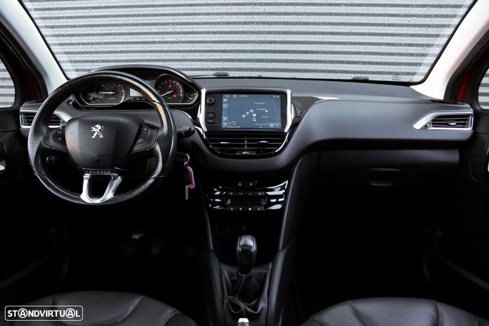 Peugeot 208 PureTech 82 Allure - 27