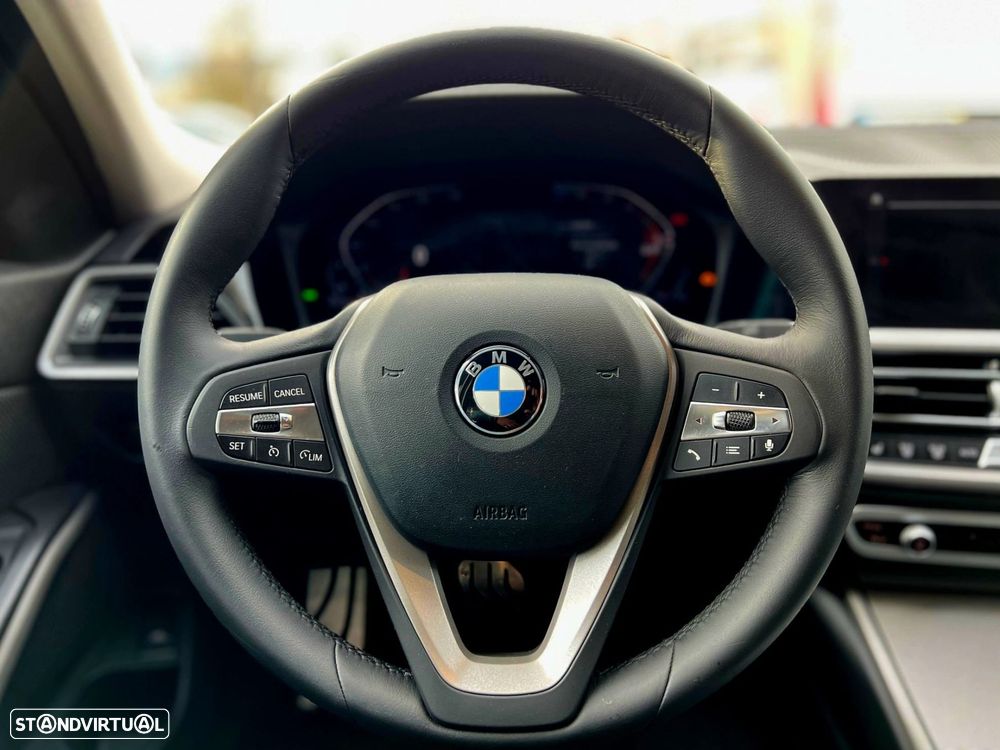 BMW 320 d Touring Line Sport Auto - 16