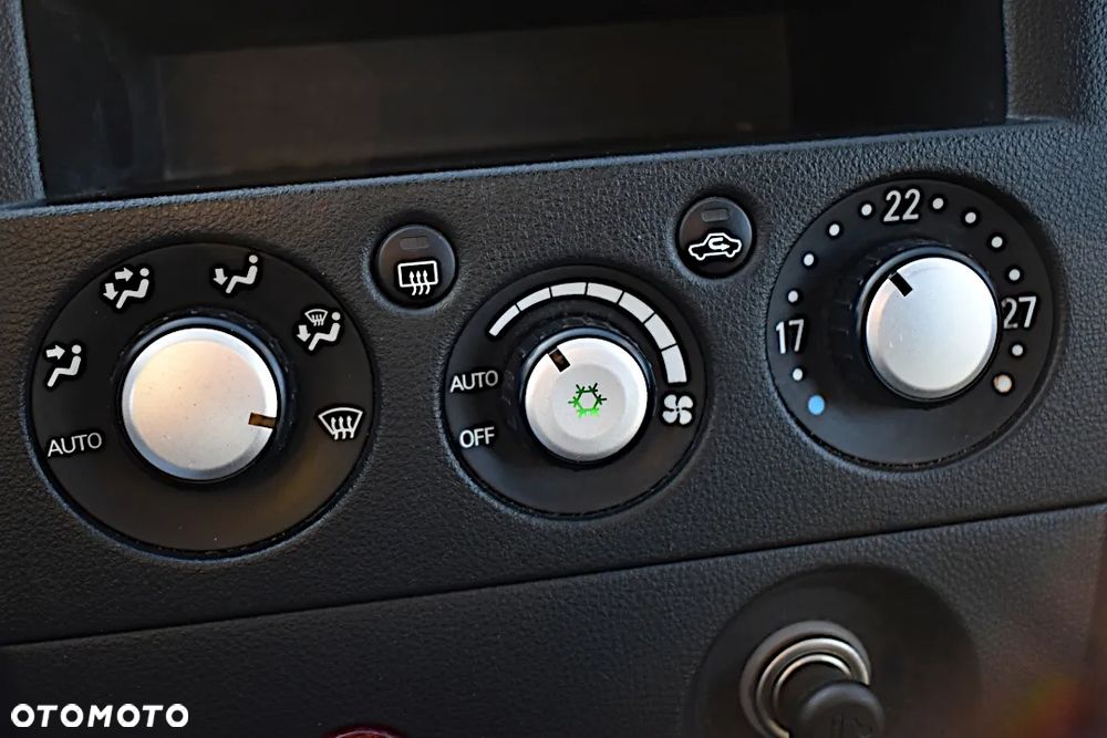 Mitsubishi Outlander 2.4 4WD Automatik Intense - 20