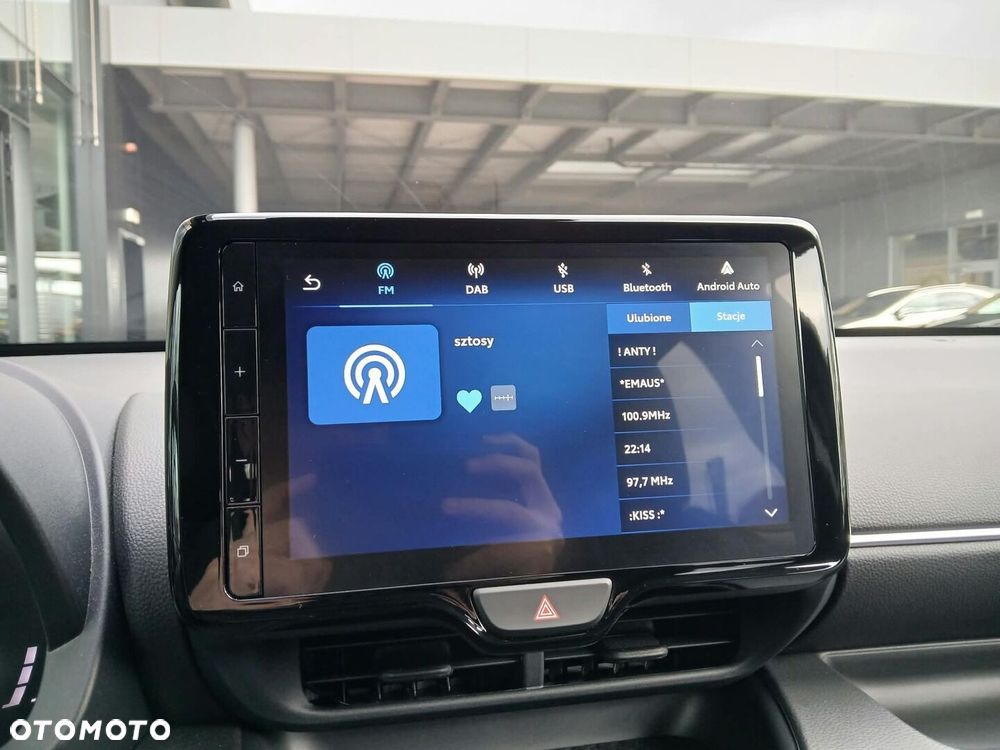 Toyota Yaris Hybrid 1.5 Style - 17