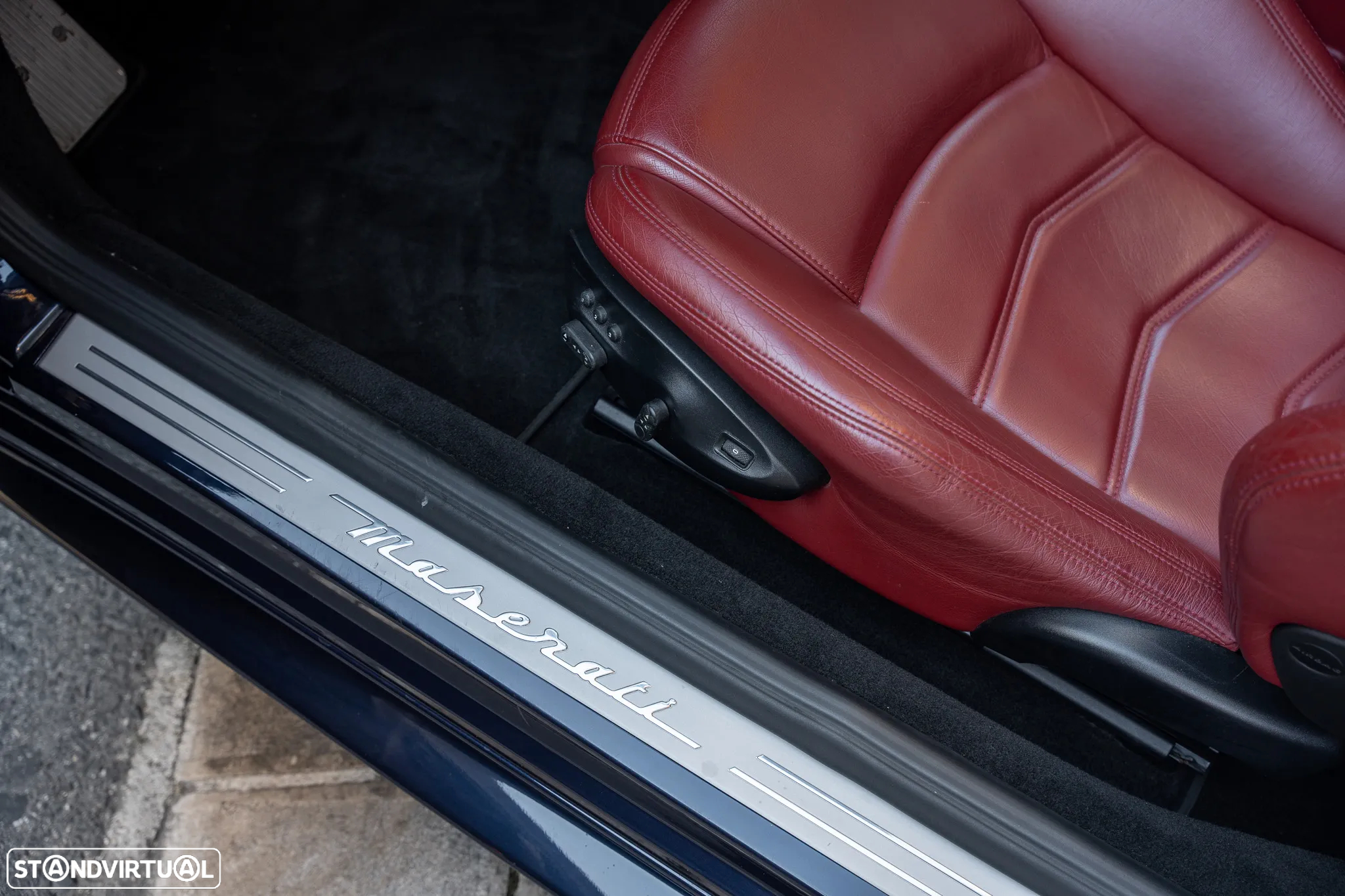 Maserati Grancabrio 4.7 V8 Sport - 10