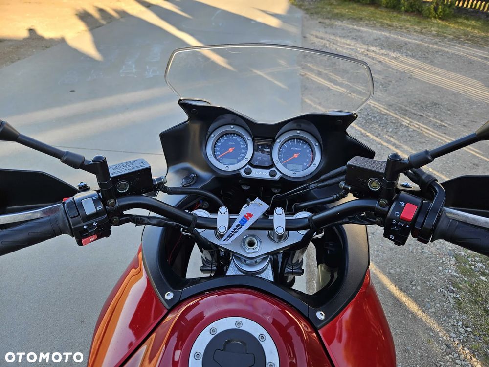 Suzuki DL - 27