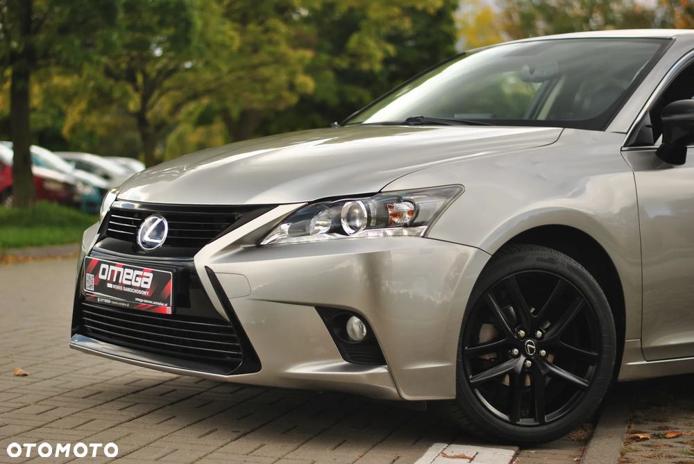 Lexus CT 200h Black - 6
