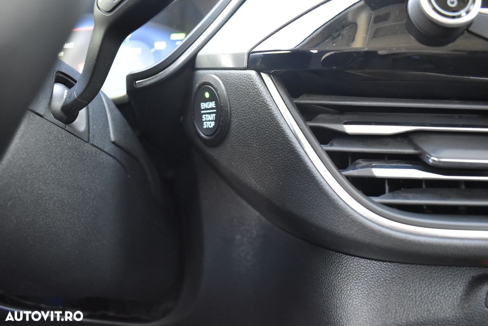 Ford Kuga - 28