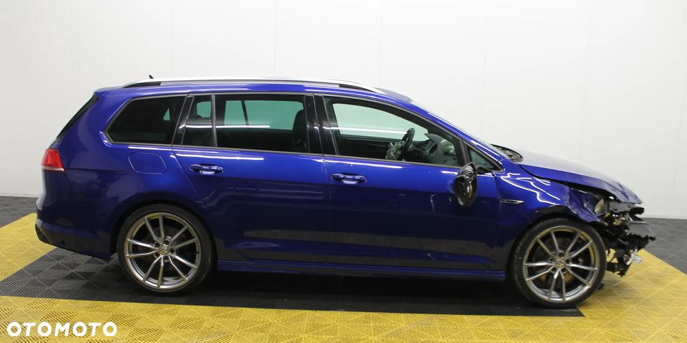 Volkswagen Golf R 4Motion BlueMotion Technology DSG - 6