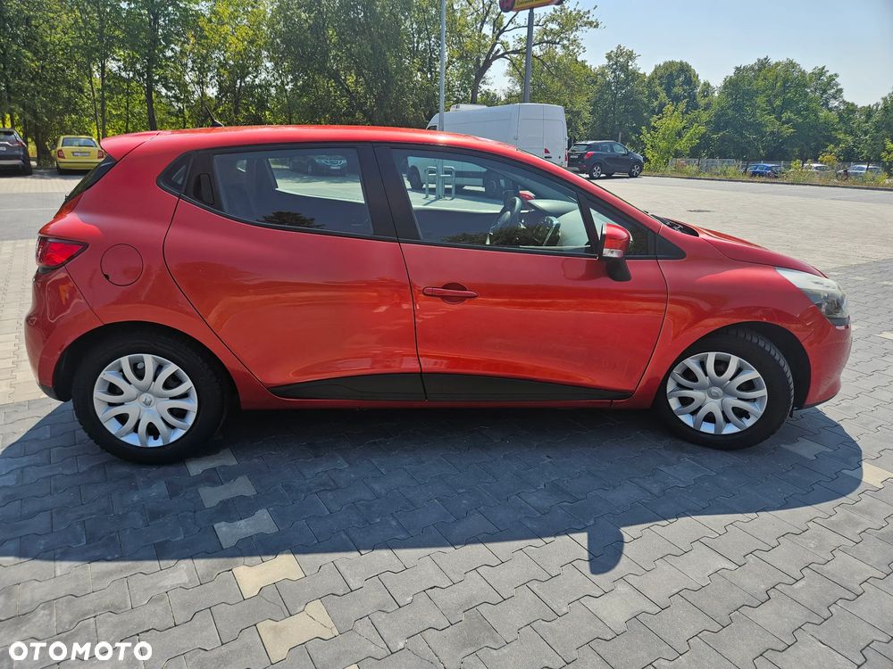 Renault Clio 1.2 16V Expression - 4