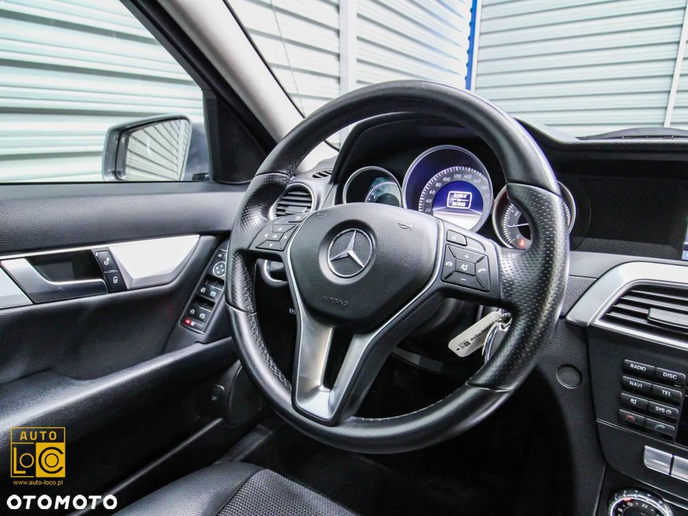 Mercedes-Benz Klasa C 180 CGI BlueEff Avantgarde - 22