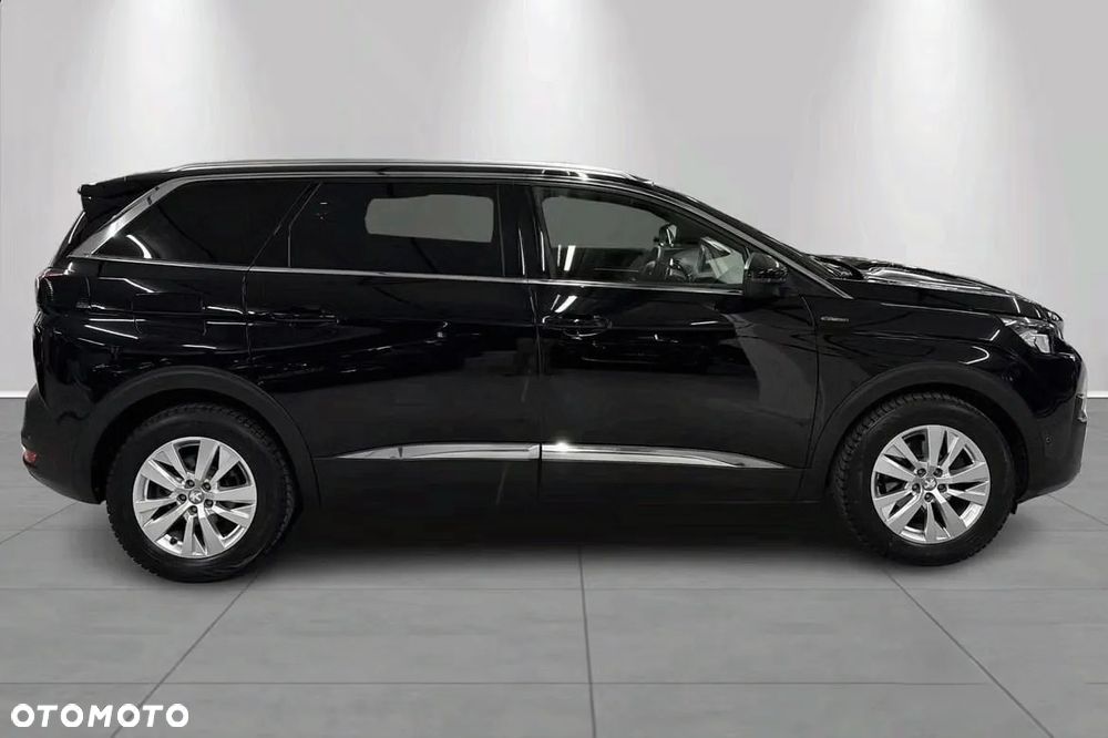 Peugeot 5008 - 3