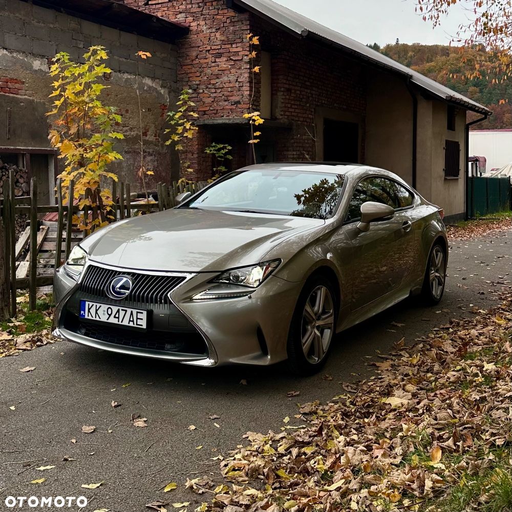 Lexus RC 300h - 3