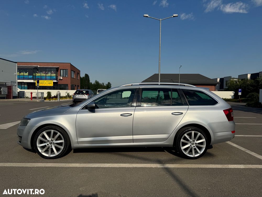 Skoda Octavia 2.0 TDI DSG Style - 2