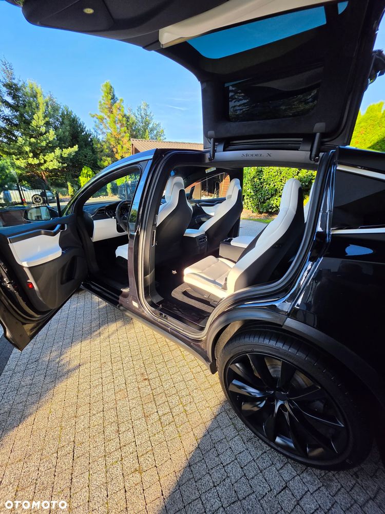 Tesla Model X Long Range Plus - 21