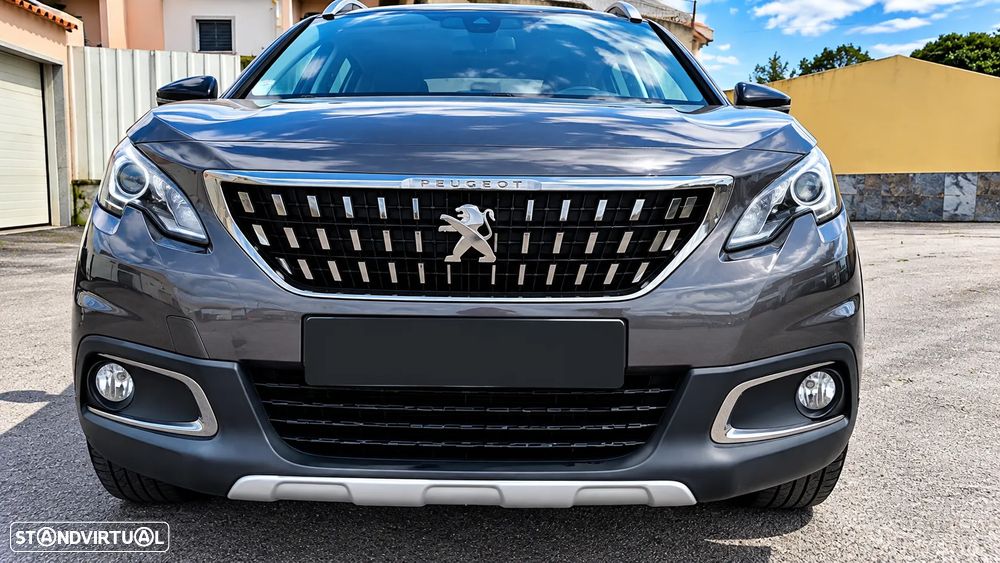 Peugeot 2008 1.2 PureTech Allure - 4
