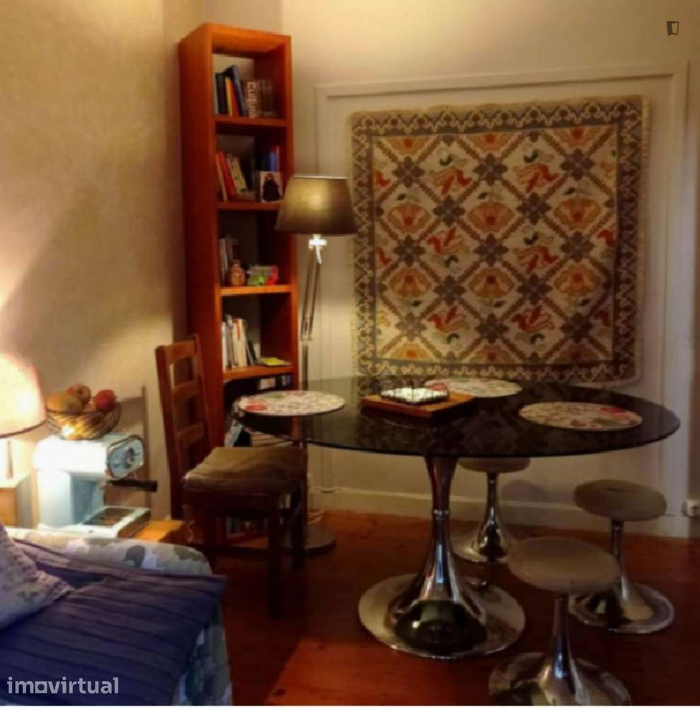 Quarto - localizado em Ajuda Lisbon - Grande imagem: 5/11