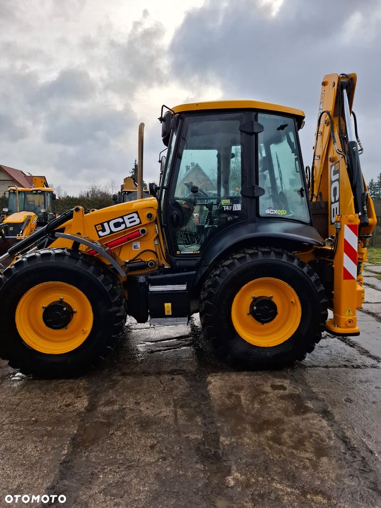 JCB 4CX - 14