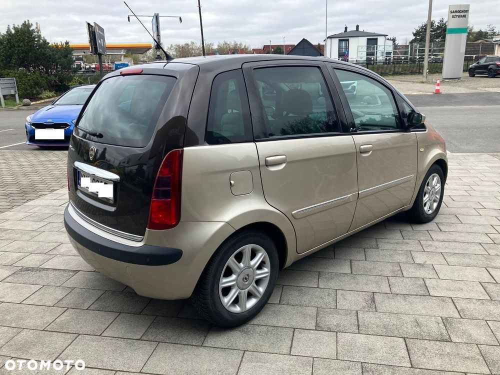 Lancia Musa 1.4 16V Platino - 11