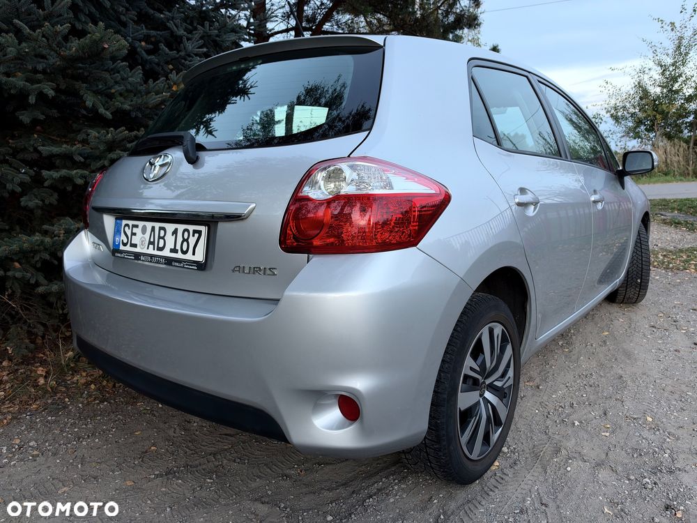 Toyota Auris - 4