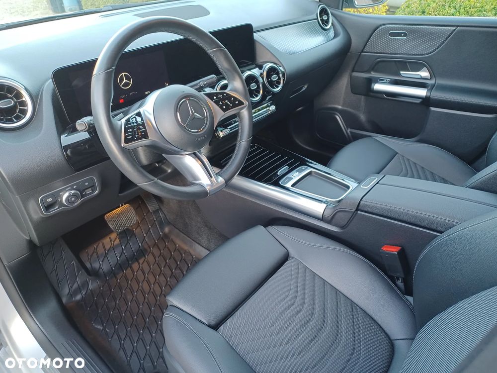 Mercedes-Benz Klasa B 180 7G-DCT Progressive - 20