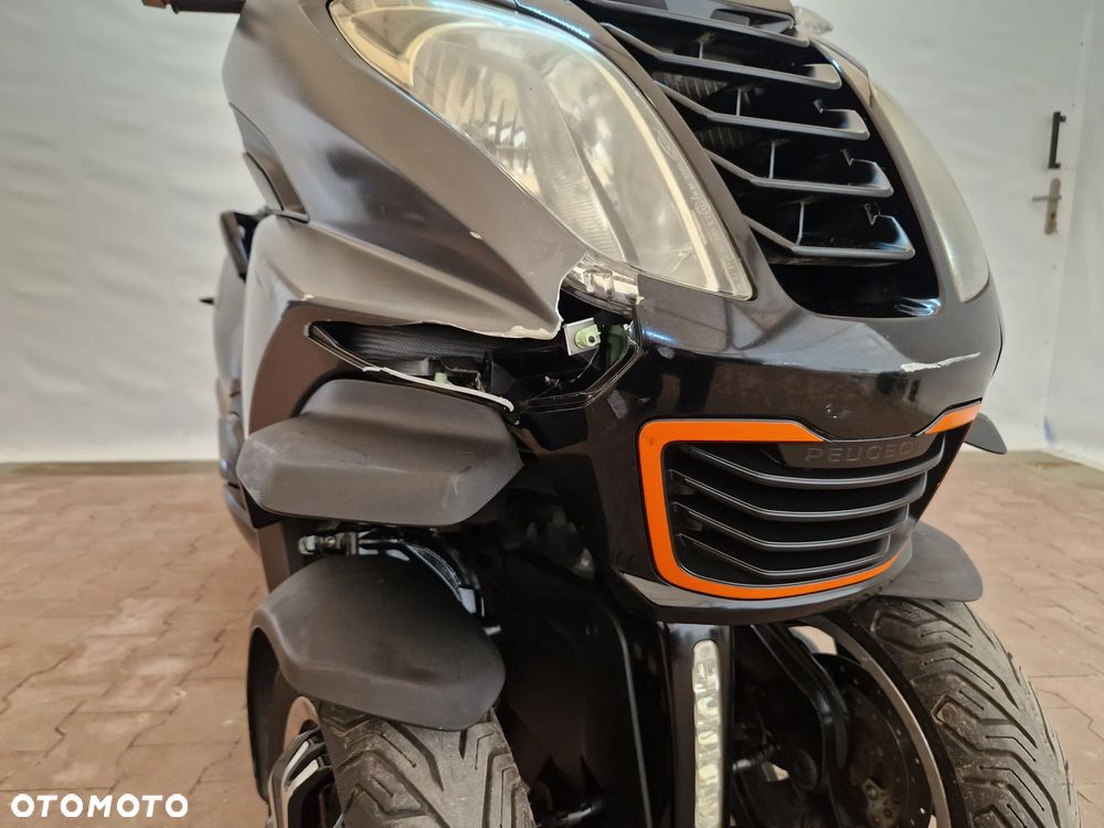 Peugeot Metropolis - 15