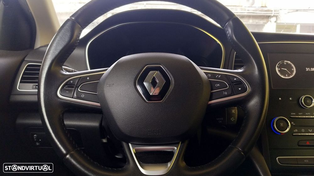 Renault Mégane 1.5 Blue dCi Limited - 9
