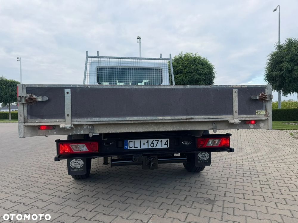 Ford Transit - 18