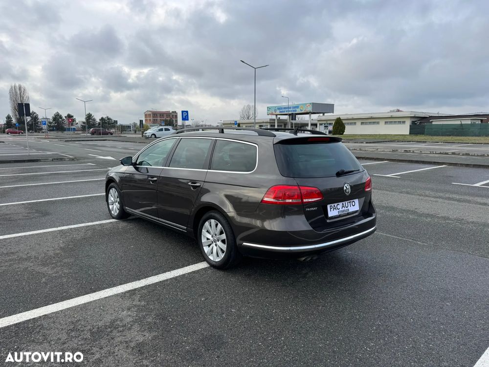 Volkswagen Passat Variant 2.0 TDI BlueMotion Technology DPF Comfortline - 4
