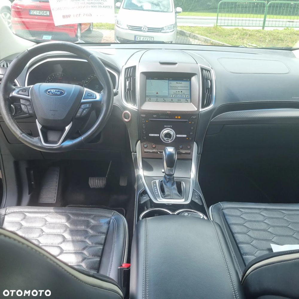 Ford Edge - 7