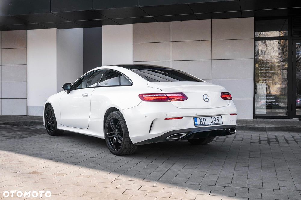 Mercedes-Benz Klasa E 220 d 4-Matic 9G-TRONIC - 3