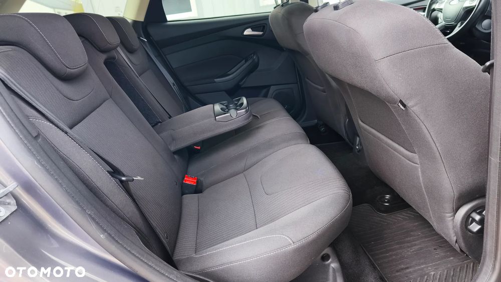 Ford Focus Turnier 1.6 EcoBoost Start-Stopp-System Titanium - 34