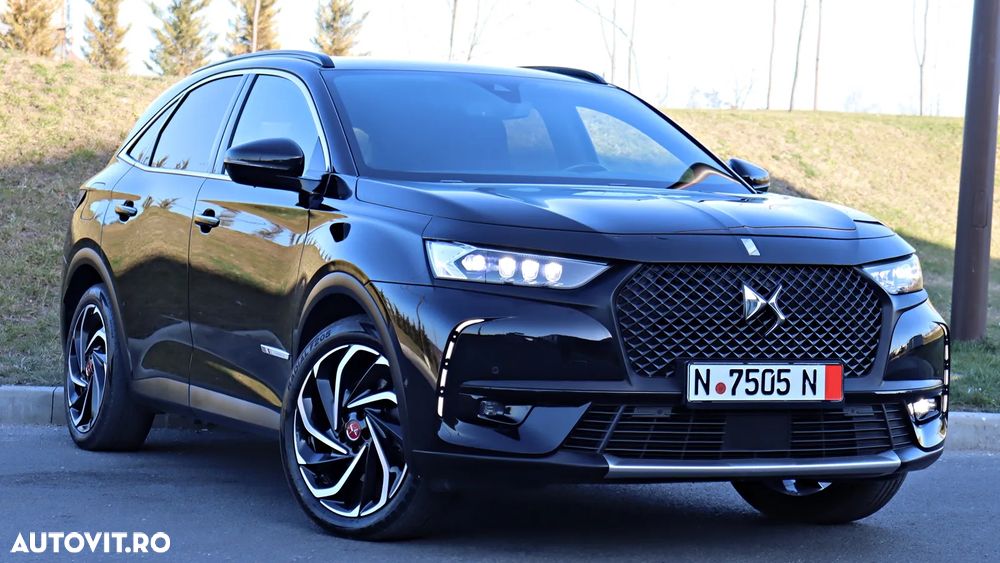 DS Automobiles DS 7 Crossback 1.6 PHeV AWD 300 EAT8 PERFORMANCE LINE + - 2