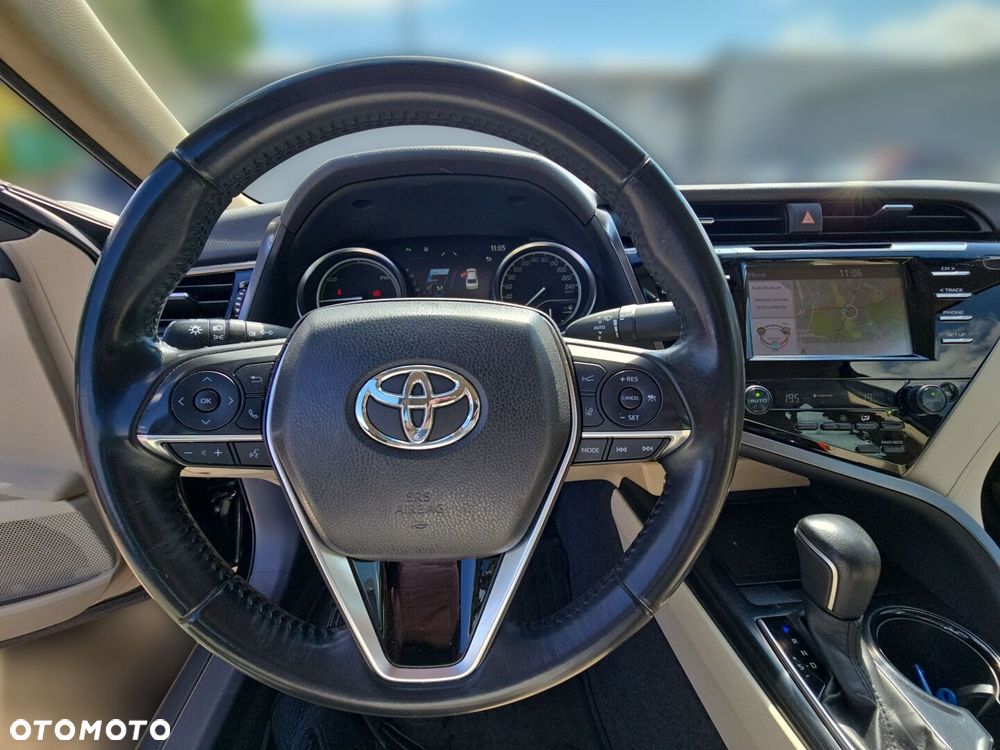 Toyota Camry 2.5 Hybrid Comfort CVT - 10