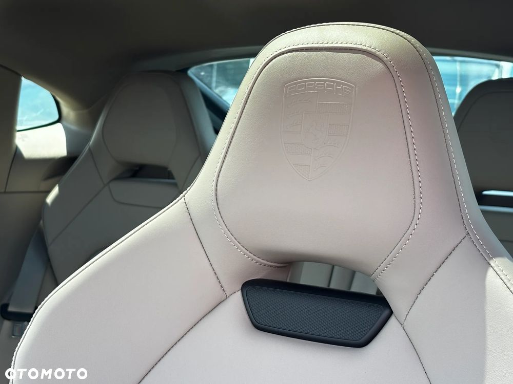 Porsche Panamera 4 - 27