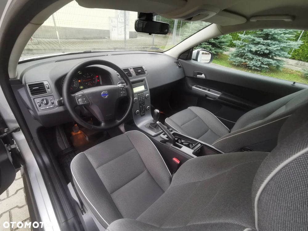 Volvo C30 D2 R-Design - 14