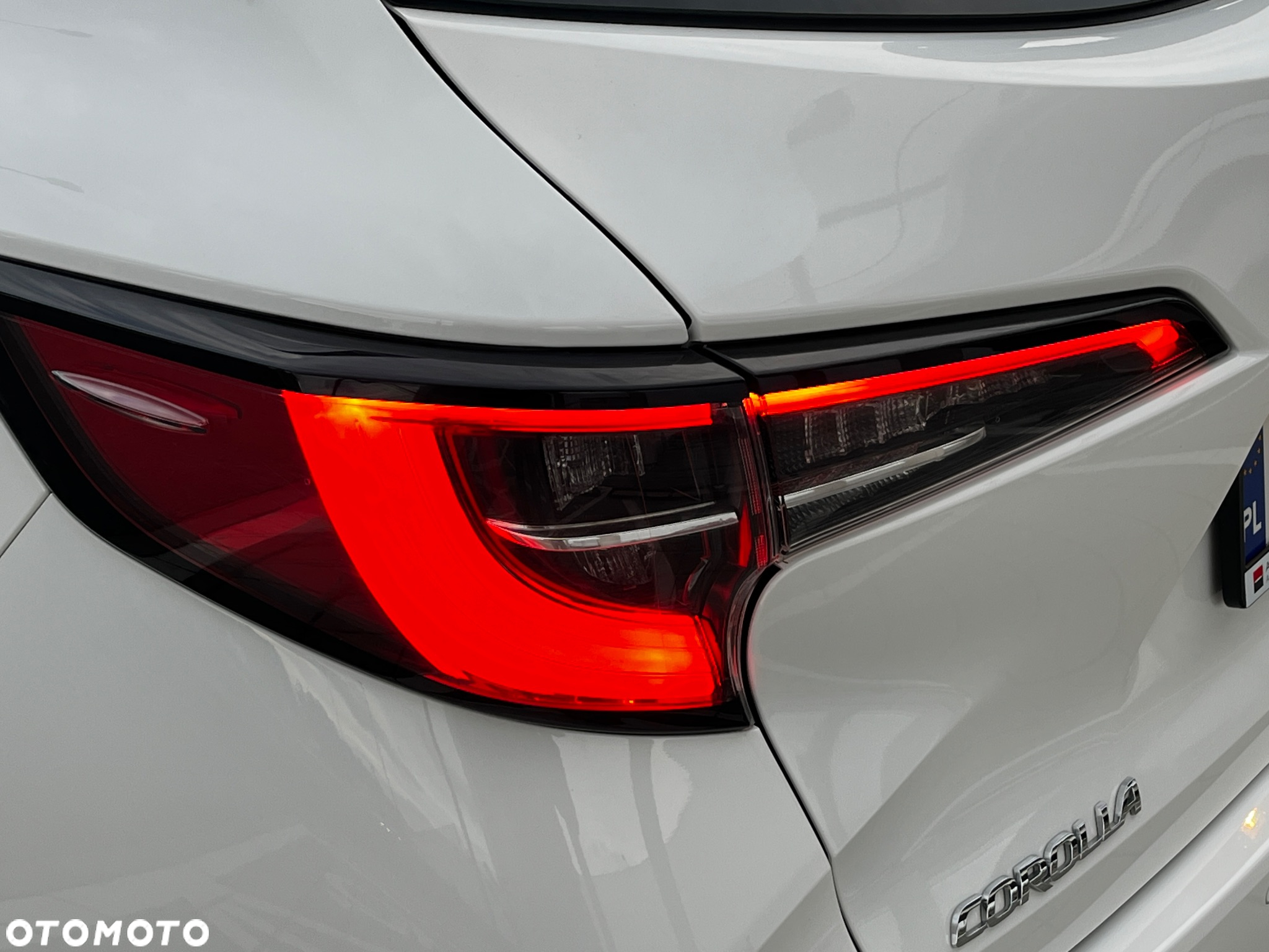 Toyota Corolla 1.8 Hybrid Comfort - 37