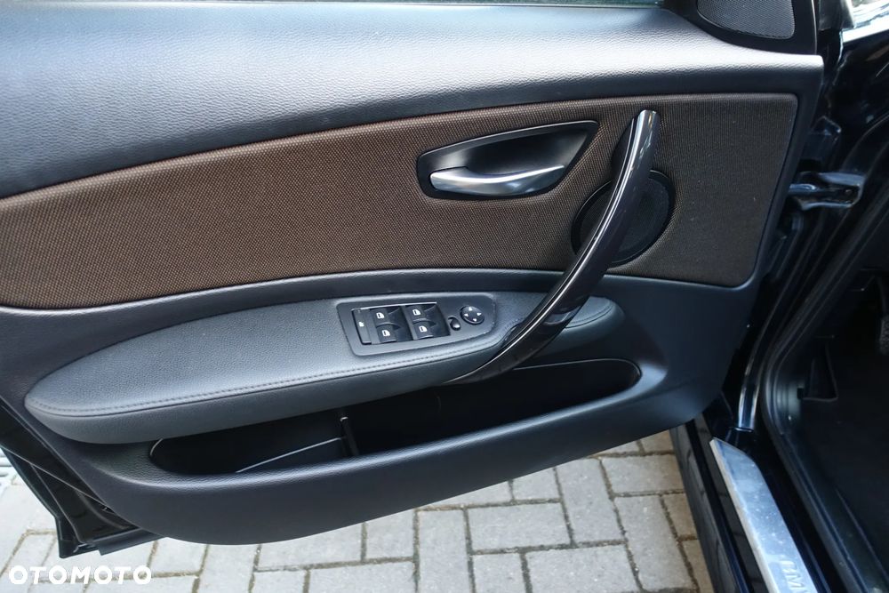 BMW Seria 1 116d - 15