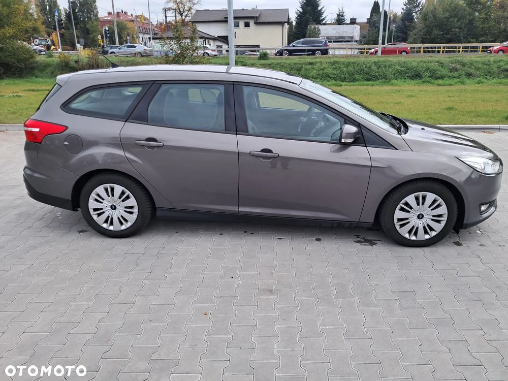 Ford Focus 1.6 TDCi Trend - 5