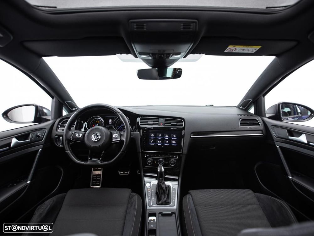 VW Golf Variant R 4Motion (BlueMotion ) DSG - 8