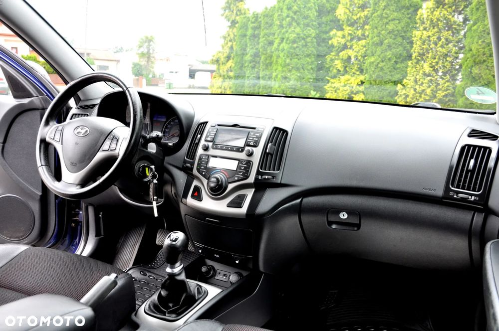 Hyundai i30 1.6 Sport - 26
