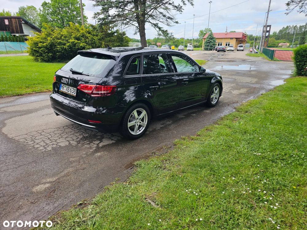 Audi A3 Sportback 2.0 TDI Ambiente - 9