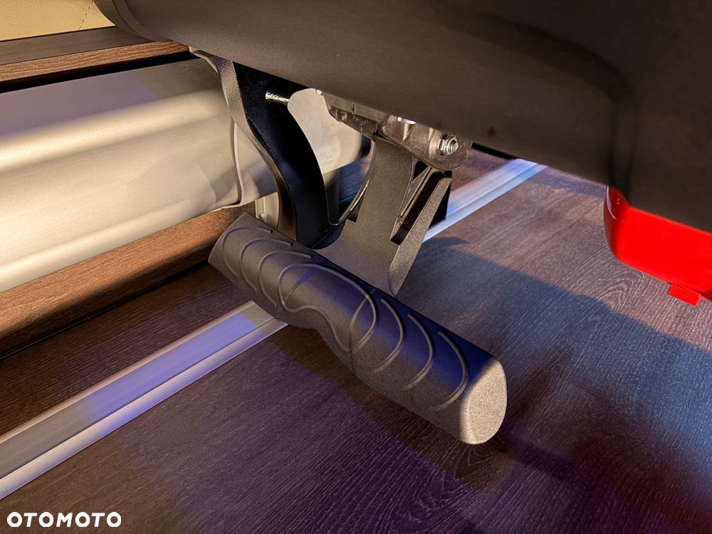 Mercedes-Benz Sprinter 519 - 12