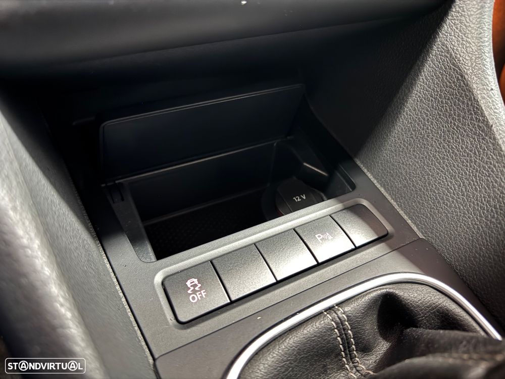 VW Golf Variant 2.0 TDi DPF MATCH - 30