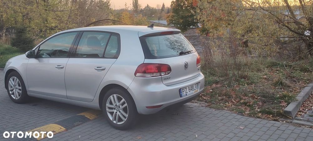 Volkswagen Golf 1.6 TDI Comfortline - 6