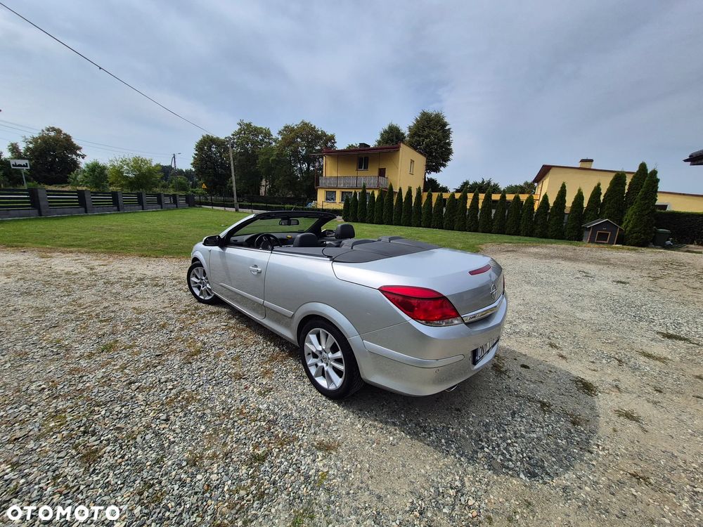 Opel Astra Twin Top 2.0 Turbo Cosmo - 3