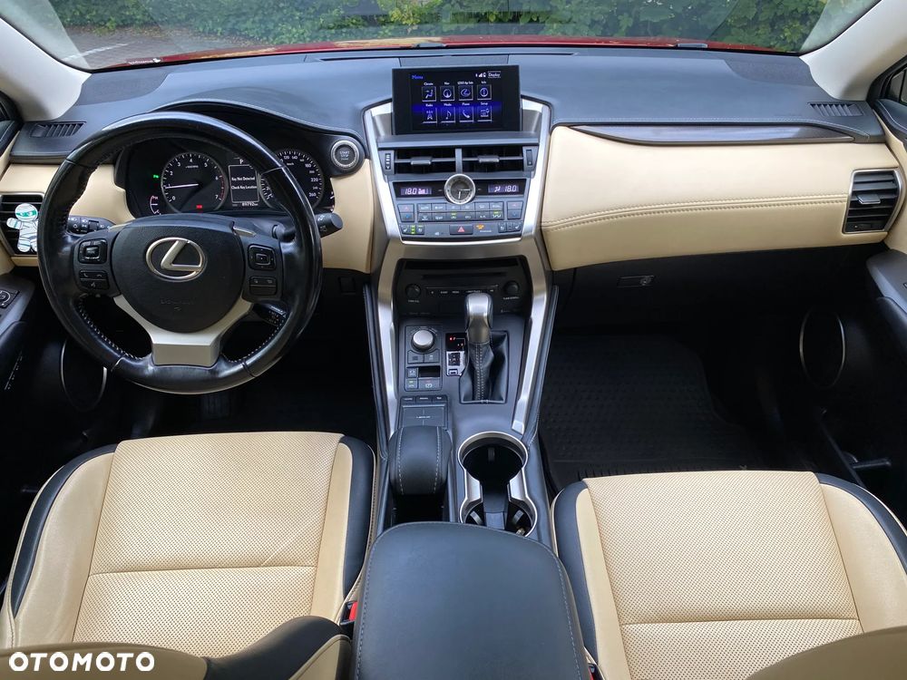 Lexus NX 200t AWD Luxury Line - 10