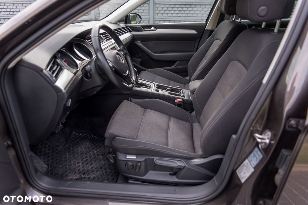 Volkswagen Passat 2.0 TDI BMT Comfortline DSG - 22