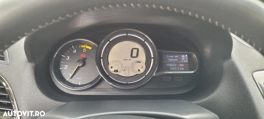 Renault Megane dCi 110 FAP EDC Bose Edition - 9