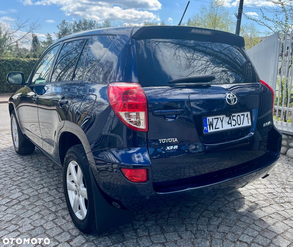 Toyota RAV4 2.0 VVT-i Sol - 8