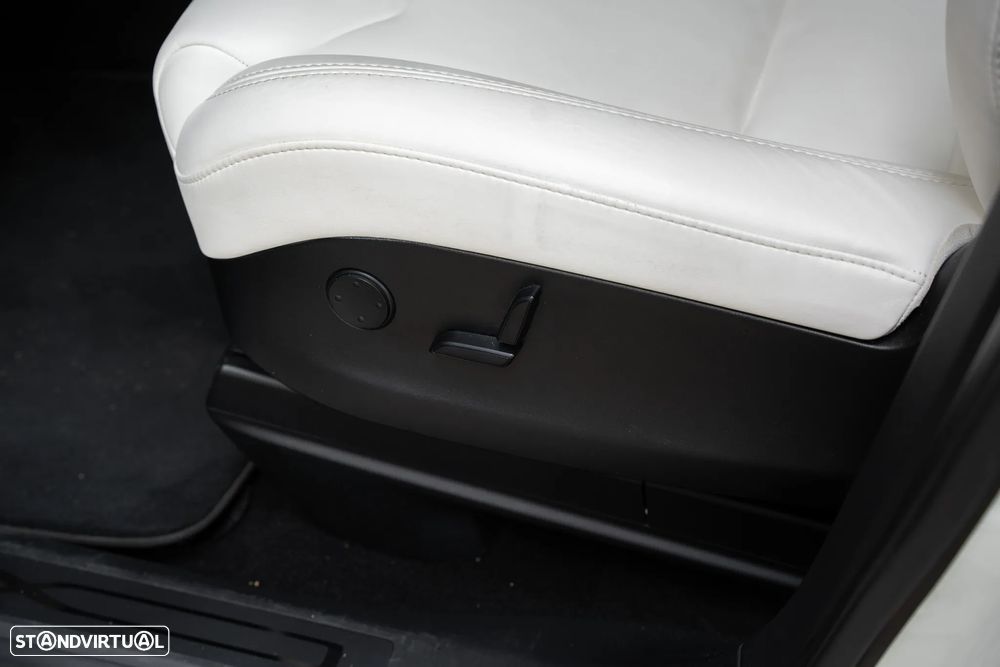 Tesla Model X 100D - 28