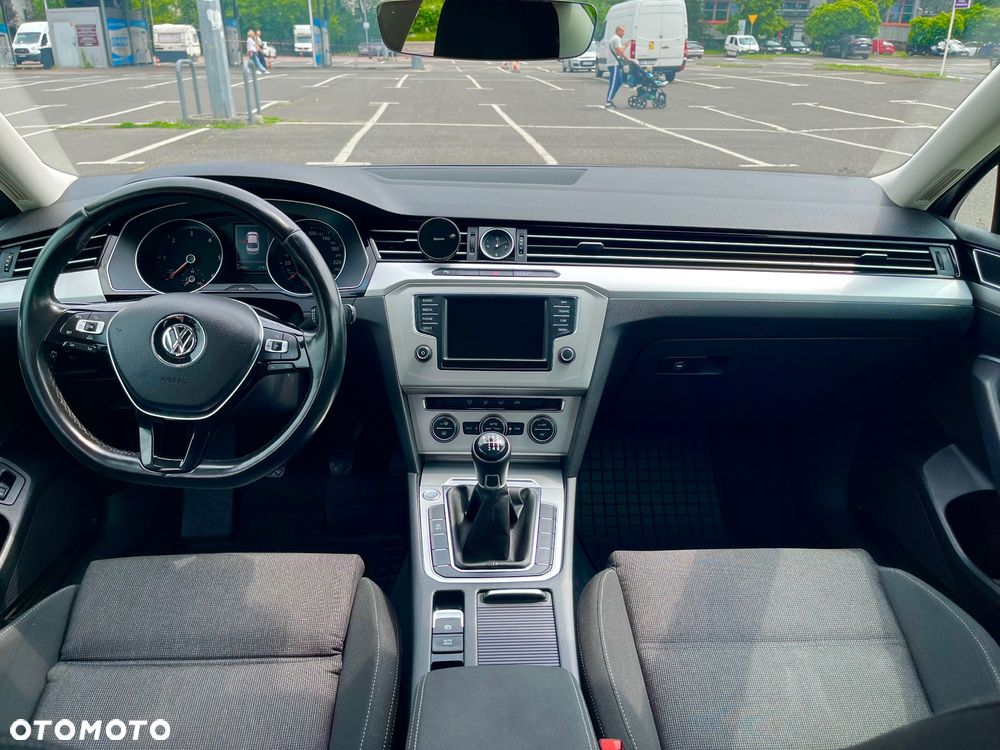 Volkswagen Passat 2.0 TDI BMT Comfortline - 9