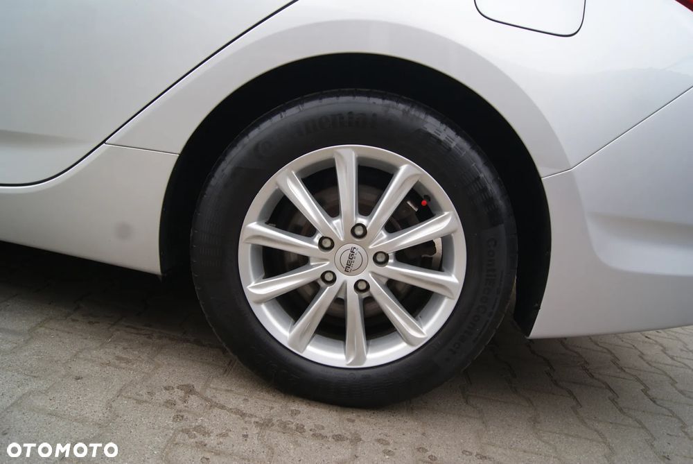 Hyundai i40 Kombi blue 1.7 CRDi Premium - 32